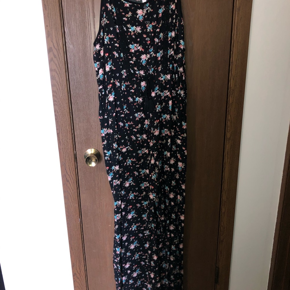 Romper - Picture 2 of 3